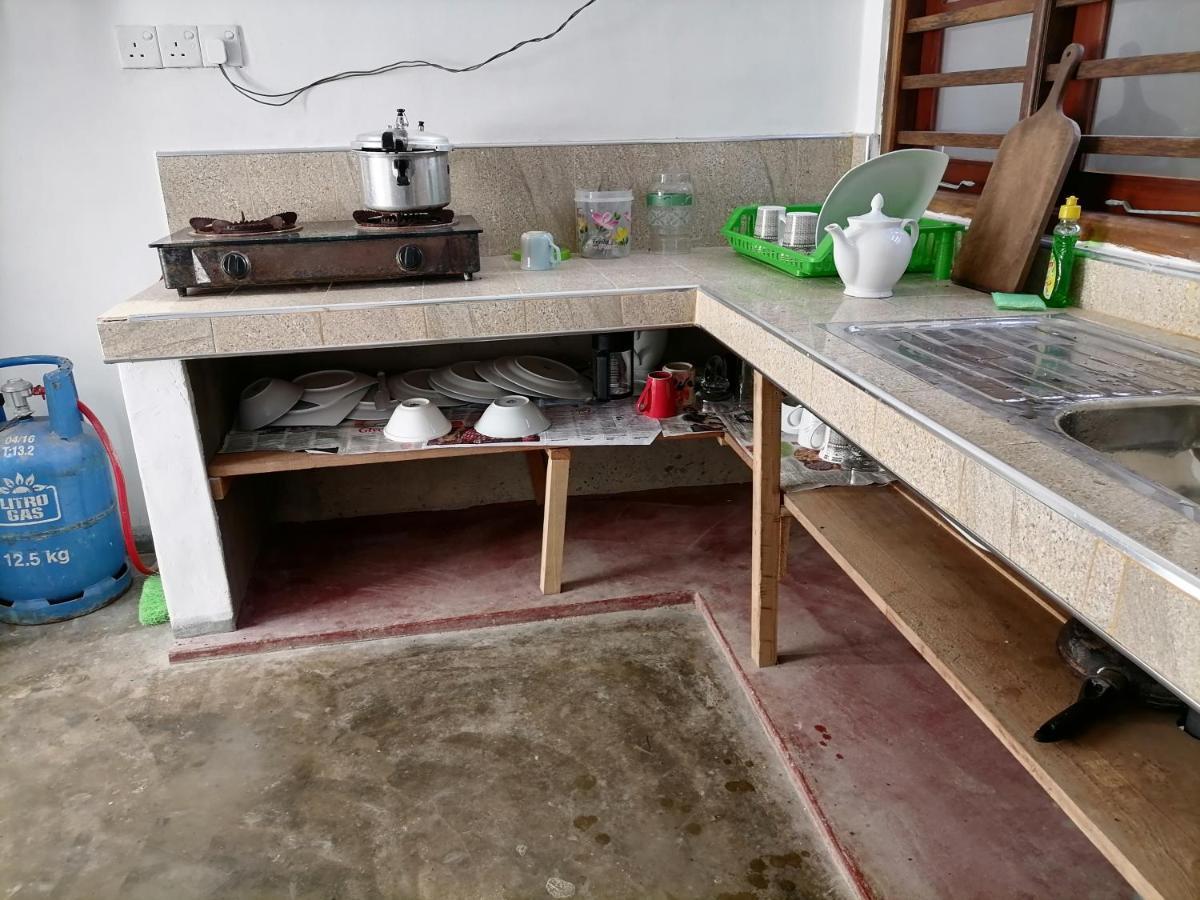Hiriketiya Hasmal House Apartment ดิคเวลลา ภายนอก รูปภาพ
